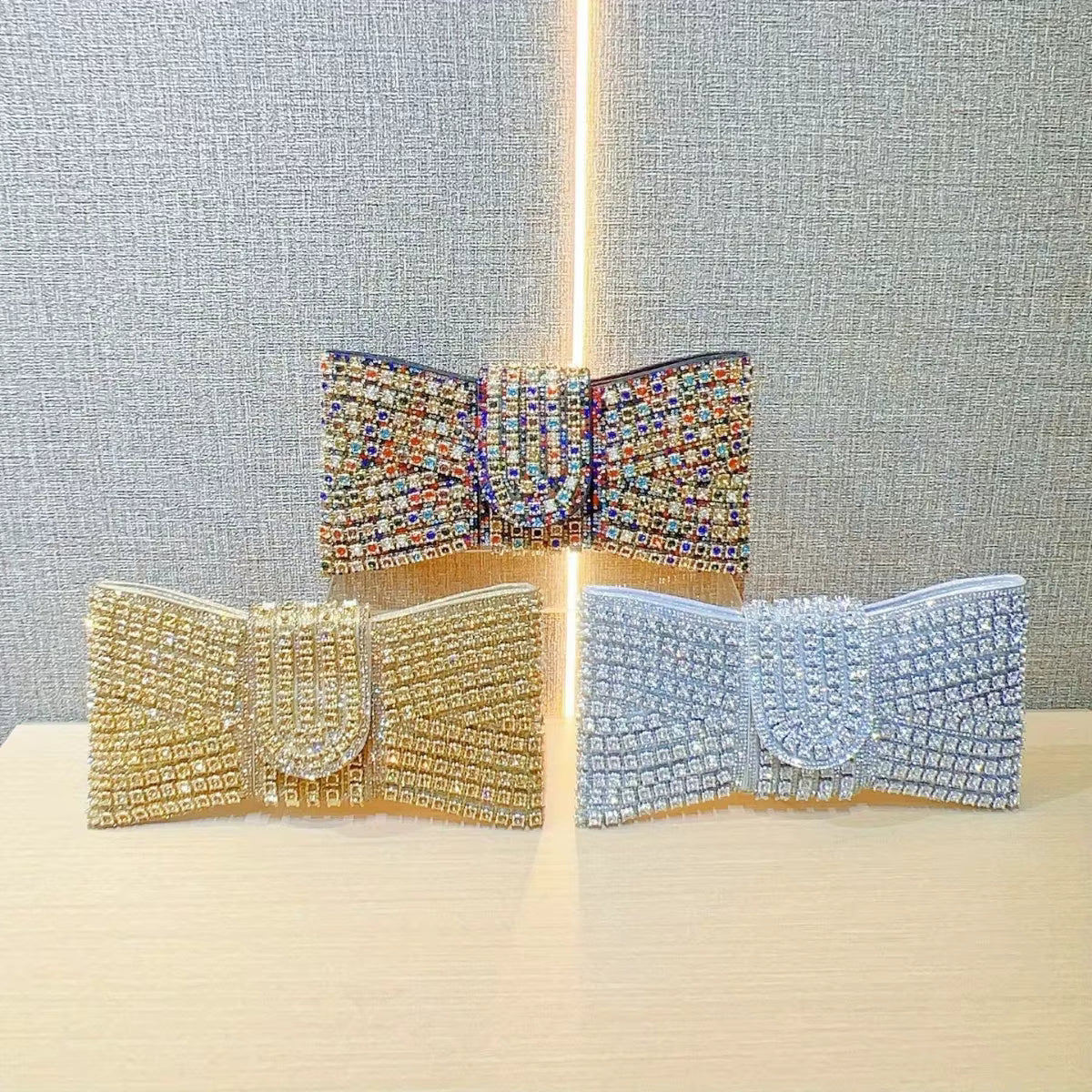 Vintage Diamond Banquet Clutch – Elegant Women’s Evening Handbag